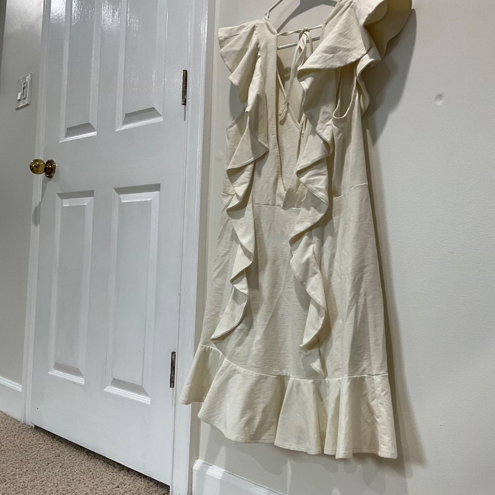 Linen Ruffle Dress - Picture 4 of 4